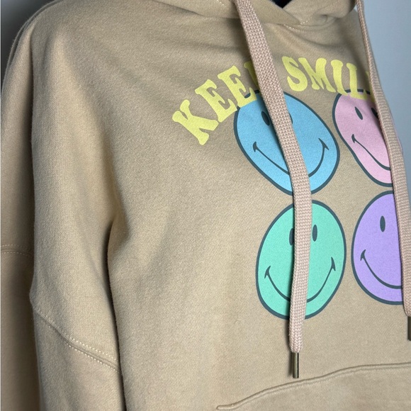 American Eagle Beige Graphic Huggable Hoodie Sweater Oversized Size Small - Picture 3 of 13